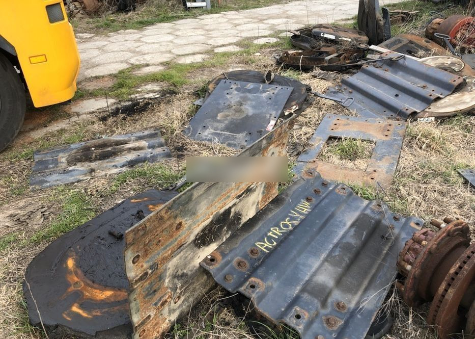 Volvo Scania Renault Man Daf truck - Quinta rueda para Camión: foto 2 Volvo Scania Renault Man Daf truck - Quinta rueda para Camión: foto 2