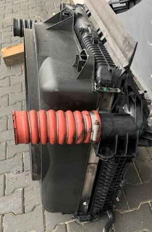 MAN TGL 81061006683 MAN Man TGL - Radiador para Camión: foto 3 MAN TGL 81061006683 MAN Man TGL - Radiador para Camión: foto 3