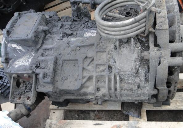ZF S6-85 1310050063 - Caja de cambios para Camión: foto 3 ZF S6-85 1310050063 - Caja de cambios para Camión: foto 3