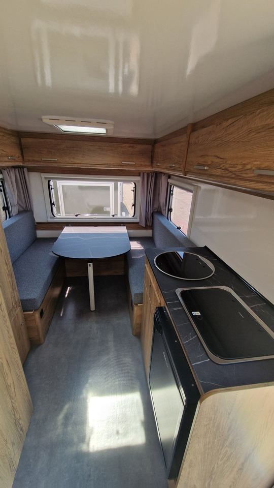 N-LAZUR Niewiadów Nowa Przyczepa Kempingowa dla 4 osób z Łazienką - Caravana: foto 1 N-LAZUR Niewiadów Nowa Przyczepa Kempingowa dla 4 osób z Łazienką - Caravana: foto 1