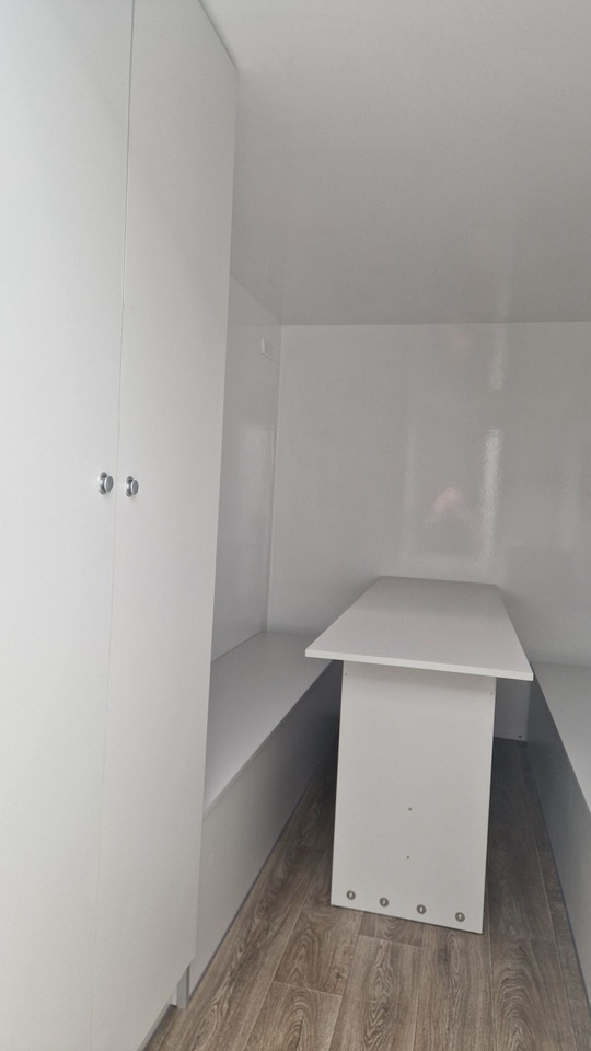 NOWA Przyczepa Socjalna Stróżówka Brygadówka Magazyn Budowa Bauwagen - Remolque caja cerrada: foto 4 NOWA Przyczepa Socjalna Stróżówka Brygadówka Magazyn Budowa Bauwagen - Remolque caja cerrada: foto 4