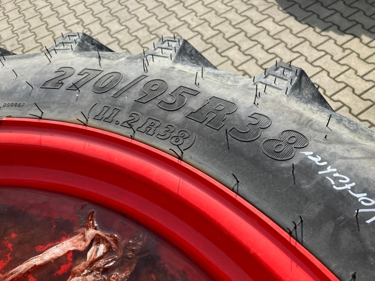 BKT 300/95R52 // 270/95R38 SPUR 1,50M - Neumático: foto 3 BKT 300/95R52 // 270/95R38 SPUR 1,50M - Neumático: foto 3