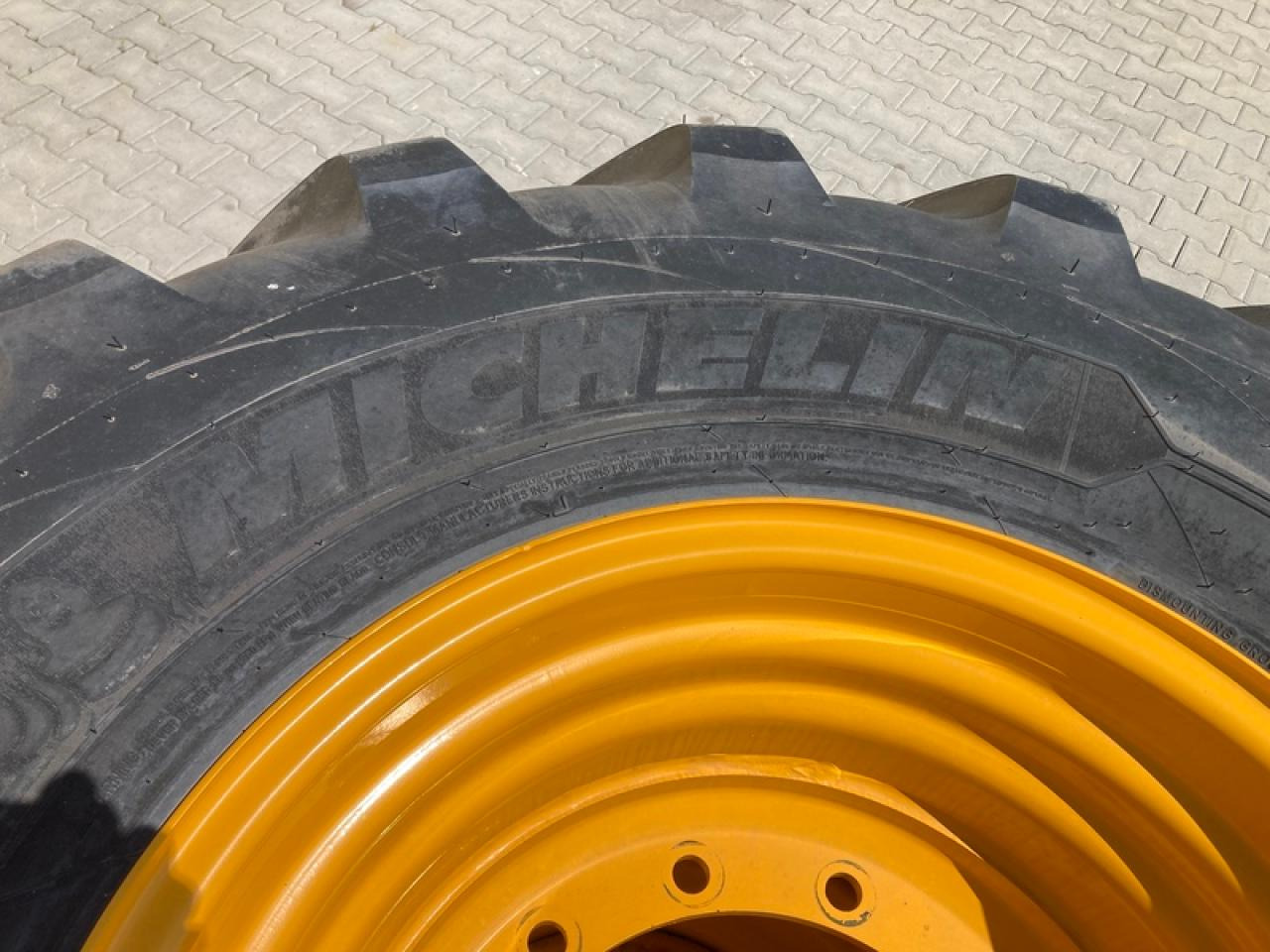 Michelin 620/70R26 VF CFO+ ZU JCB TM 420 - Neumático: foto 5 Michelin 620/70R26 VF CFO+ ZU JCB TM 420 - Neumático: foto 5