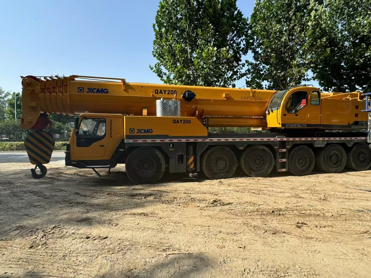XCMG QAY200 200ton 260 80 90 100 110 - Autogrúa: foto 1 XCMG QAY200 200ton 260 80 90 100 110 - Autogrúa: foto 1