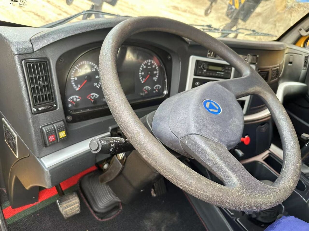 XCMG QY90K QY100K-II 90T 100T 90ton 100ton 80 70 50 - Autogrúa: foto 5 XCMG QY90K QY100K-II 90T 100T 90ton 100ton 80 70 50 - Autogrúa: foto 5