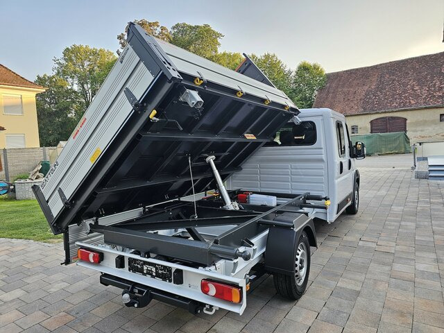 FIAT Ducato MAXI Serie 9.2 2025 DOKA 3-Seitenkiipper... - Camión: foto 2 FIAT Ducato MAXI Serie 9.2 2025 DOKA 3-Seitenkiipper... - Camión: foto 2