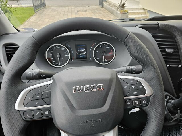 IVECO Daily 35S18HA8V Hi-Matic 16m³ XL LED ACC - Furgón: foto 4 IVECO Daily 35S18HA8V Hi-Matic 16m³ XL LED ACC - Furgón: foto 4