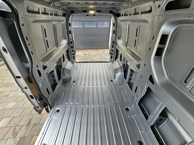 Furgón RENAULT Master L3H2 170 Neues Modell 10'' Navi Kamera...: foto 29 Furgón RENAULT Master L3H2 170 Neues Modell 10'' Navi Kamera...: foto 29