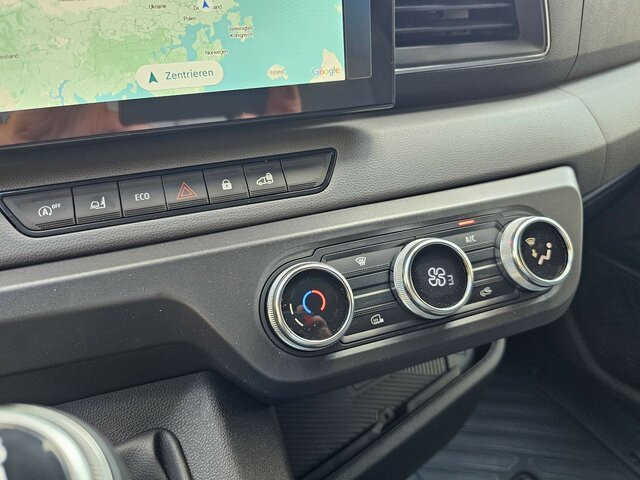 Furgón nuevo RENAULT Master L3H2 170 Neues Modell 10'' Navi Kamera...: foto 9 Furgón nuevo RENAULT Master L3H2 170 Neues Modell 10'' Navi Kamera...: foto 9