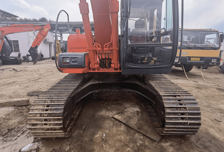 12ton hitachi ex120-5 excavator for sale used crawler digger machine SECOND HAND hitachi ex120-5 excavator for sale - Excavadora de cadenas: foto 5 12ton hitachi ex120-5 excavator for sale used crawler digger machine SECOND HAND hitachi ex120-5 excavator for sale - Excavadora de cadenas: foto 5
