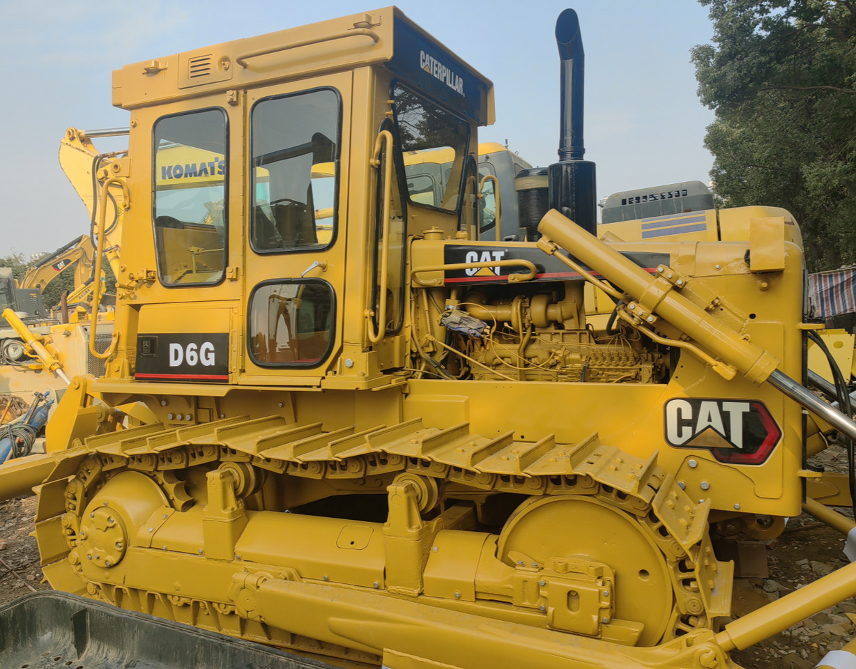 CAT D6G Bulldozer - Bulldozer: foto 2 CAT D6G Bulldozer - Bulldozer: foto 2