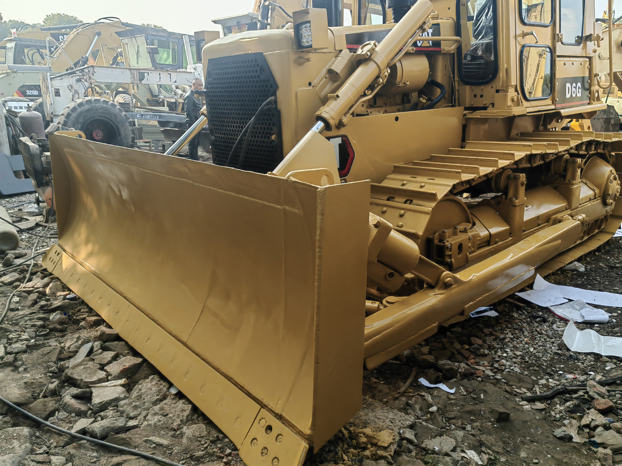 CAT D6G Bulldozer - Bulldozer: foto 2 CAT D6G Bulldozer - Bulldozer: foto 2
