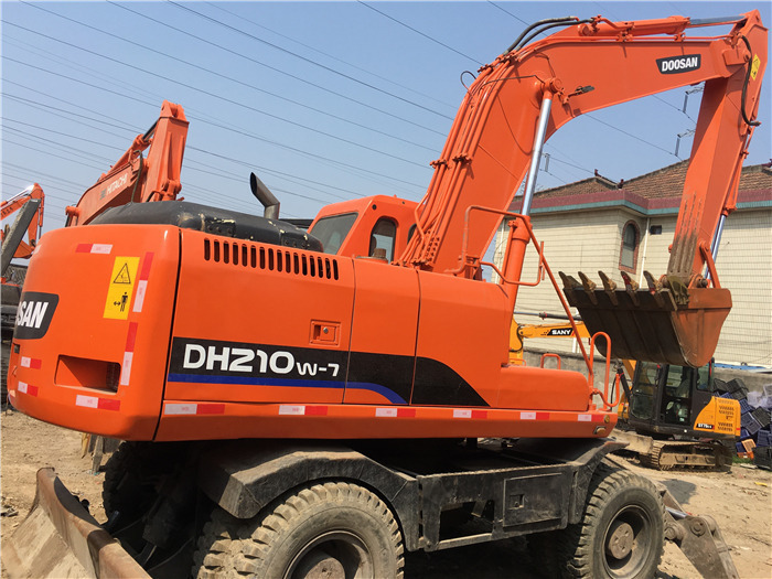 Doosan DH210w-7 wheel excavator - Excavadora de ruedas: foto 3 Doosan DH210w-7 wheel excavator - Excavadora de ruedas: foto 3