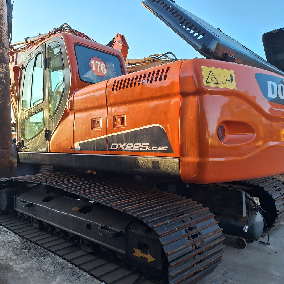 Doosan Dx225LC-9C Crawler Excavator - Excavadora de cadenas: foto 1 Doosan Dx225LC-9C Crawler Excavator - Excavadora de cadenas: foto 1