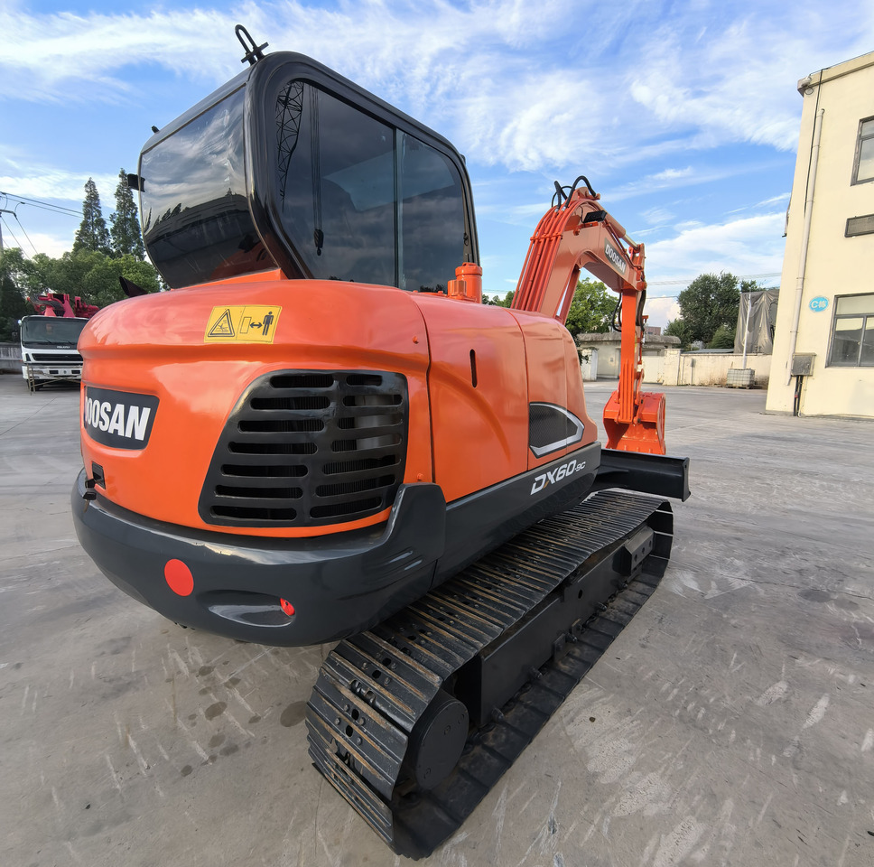 Doosan Dx60 Crawler Excavator - Excavadora de cadenas: foto 1 Doosan Dx60 Crawler Excavator - Excavadora de cadenas: foto 1