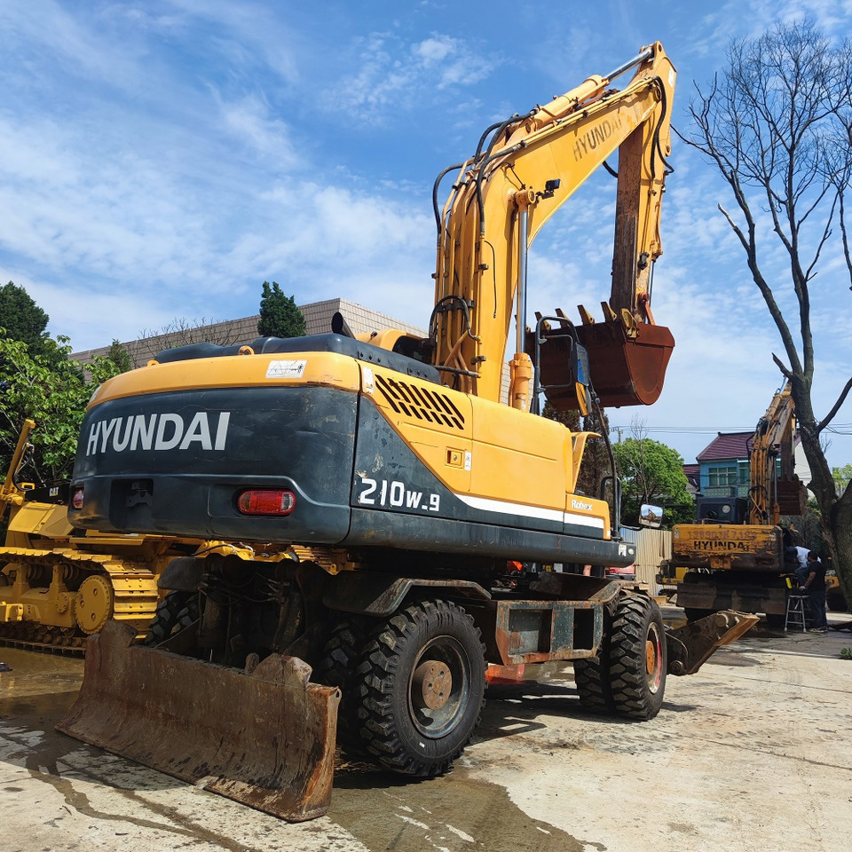 Excavadora de ruedas Hyundai 210w-9 wheel excavator: foto 6