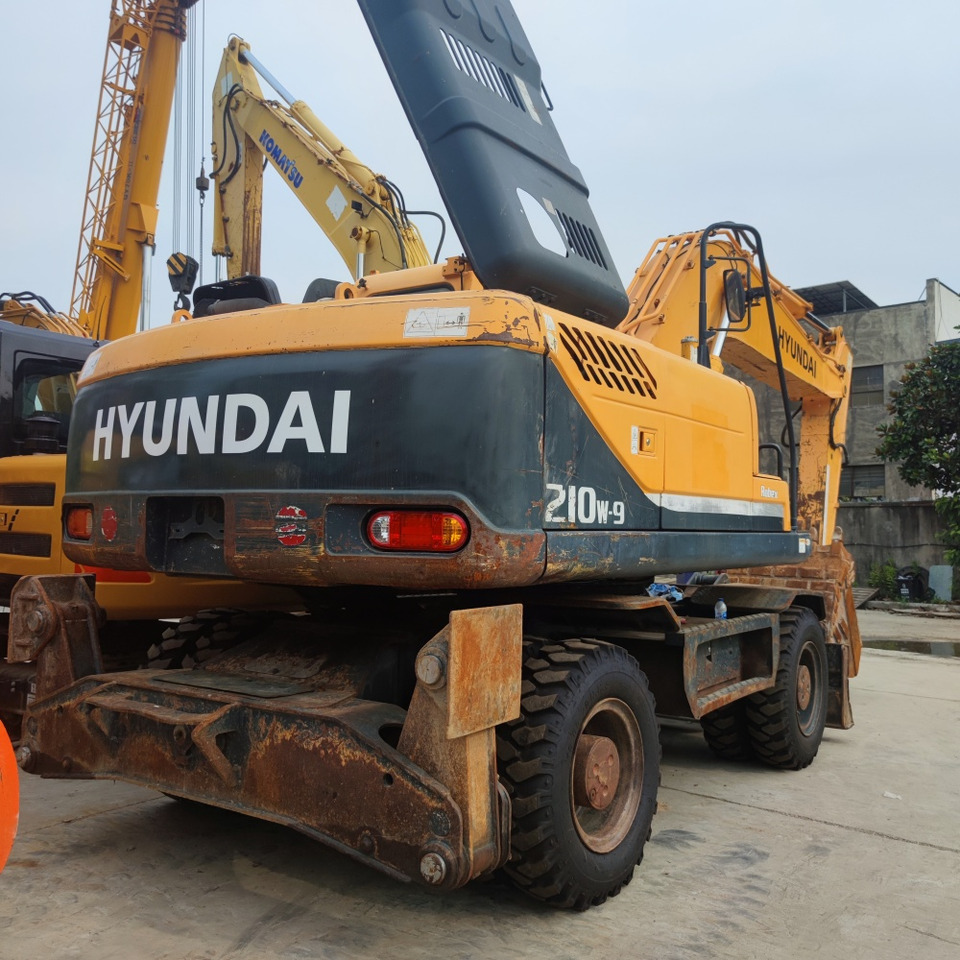 Hyundai 210w-9 wheel excavator - Excavadora de ruedas: foto 4 Hyundai 210w-9 wheel excavator - Excavadora de ruedas: foto 4