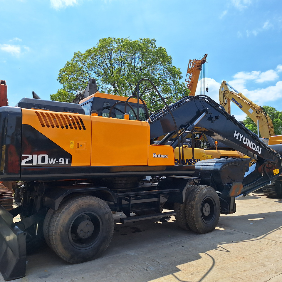 Hyundai 210w-9T wheel excavator - Excavadora de ruedas: foto 5 Hyundai 210w-9T wheel excavator - Excavadora de ruedas: foto 5