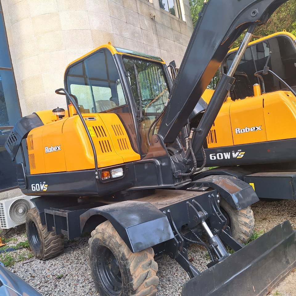 Hyundai 60vs excavator - Excavadora de ruedas: foto 4 Hyundai 60vs excavator - Excavadora de ruedas: foto 4