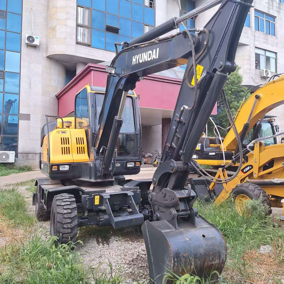 Hyundai HW60 excavator - Excavadora de ruedas: foto 5 Hyundai HW60 excavator - Excavadora de ruedas: foto 5