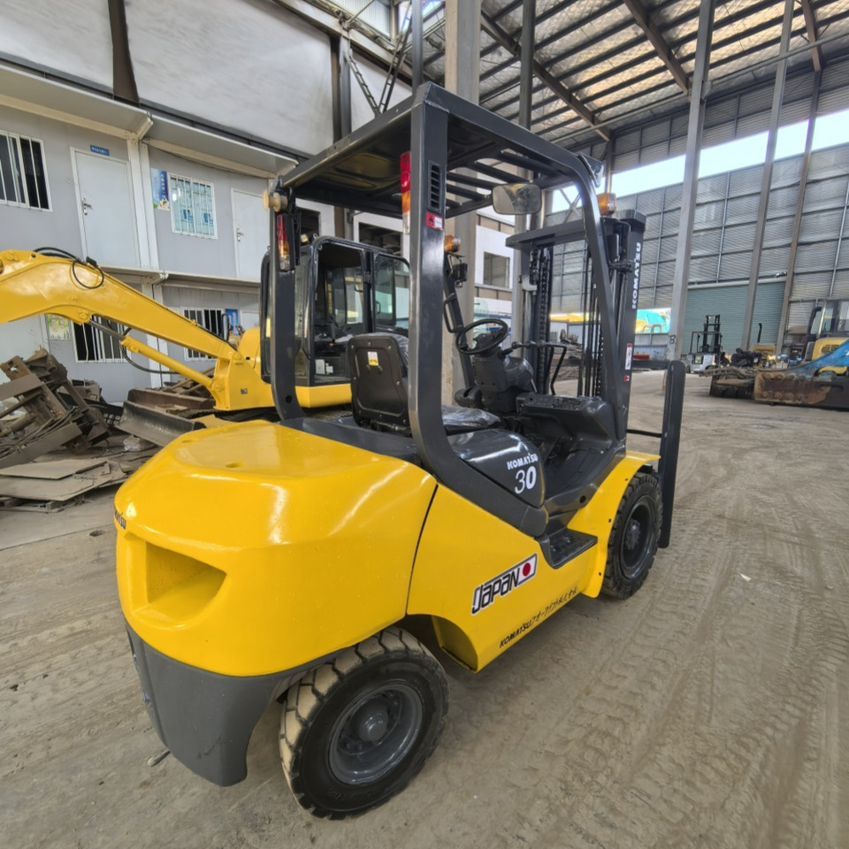 Komatsu FD30 Forklift - Carretilla elevadora diésel: foto 5 Komatsu FD30 Forklift - Carretilla elevadora diésel: foto 5