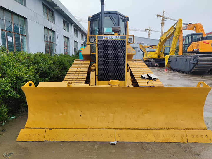 Original Japan made used Caterpillar D5M LGP dozer CAT D5M D5H bulldozer for sale - Bulldozer: foto 4 Original Japan made used Caterpillar D5M LGP dozer CAT D5M D5H bulldozer for sale - Bulldozer: foto 4