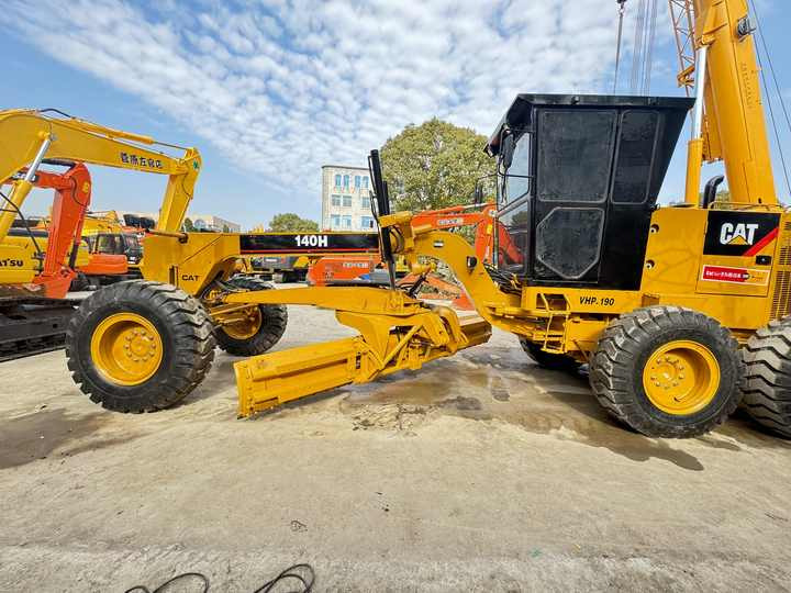 Original Used Caterpillar 140H motor grader second hand for sale at cheap factory price for construction - Grader: foto 3 Original Used Caterpillar 140H motor grader second hand for sale at cheap factory price for construction - Grader: foto 3
