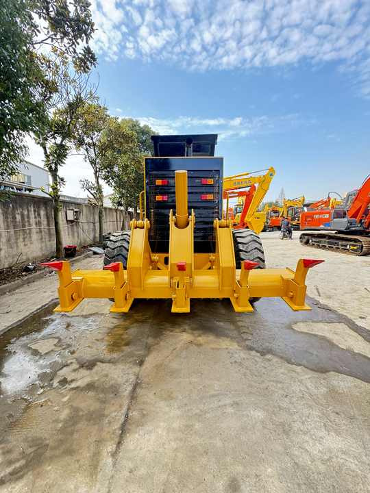 Original Used Caterpillar 140H motor grader second hand for sale at cheap factory price for construction - Grader: foto 2 Original Used Caterpillar 140H motor grader second hand for sale at cheap factory price for construction - Grader: foto 2