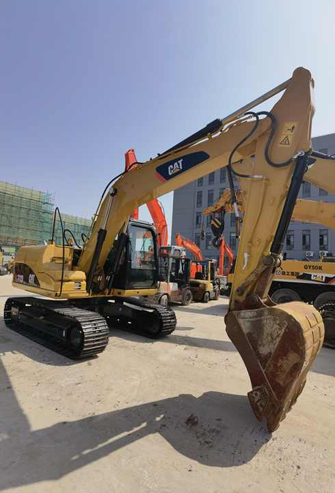 Original used Caterpillar 312 312D excavator second hand Cat 312dl2 3 12 ton earth moving digger Cat312 Cat 312D Cat312d2 - Excavadora de cadenas: foto 2 Original used Caterpillar 312 312D excavator second hand Cat 312dl2 3 12 ton earth moving digger Cat312 Cat 312D Cat312d2 - Excavadora de cadenas: foto 2