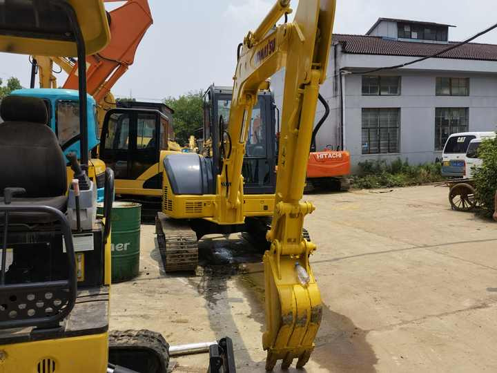 Second Hand Good Condition Komatsu PC35MR-3 Crawler Excavator Used Komatsu PC35MR-3 Excavator in stock - Excavadora de cadenas: foto 5 Second Hand Good Condition Komatsu PC35MR-3 Crawler Excavator Used Komatsu PC35MR-3 Excavator in stock - Excavadora de cadenas: foto 5