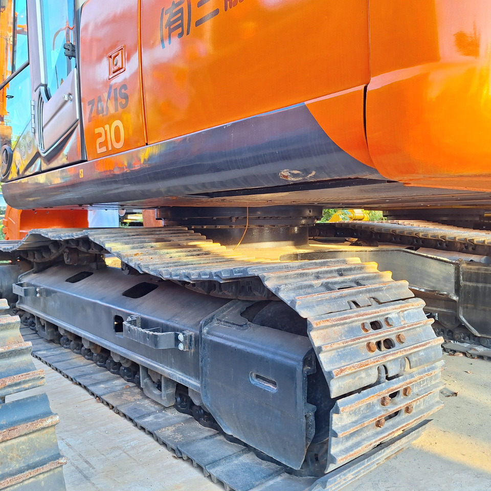 Second hand Hitachi ZX210 excavator - Excavadora: foto 5 Second hand Hitachi ZX210 excavator - Excavadora: foto 5