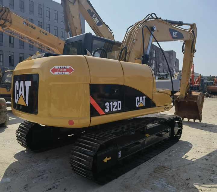 Second hand cat 312d used excavator japan cat 312d excavator in stock in shanghai yard - Excavadora de cadenas: foto 5 Second hand cat 312d used excavator japan cat 312d excavator in stock in shanghai yard - Excavadora de cadenas: foto 5