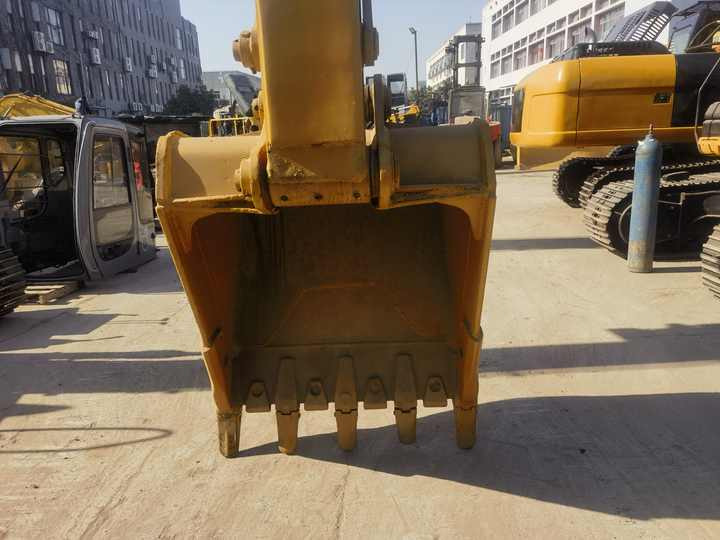 Used CAT 323DL excavator second hand Caterpillar 323DL excavator with good condition and high performance in stock - Excavadora de cadenas: foto 4 Used CAT 323DL excavator second hand Caterpillar 323DL excavator with good condition and high performance in stock - Excavadora de cadenas: foto 4