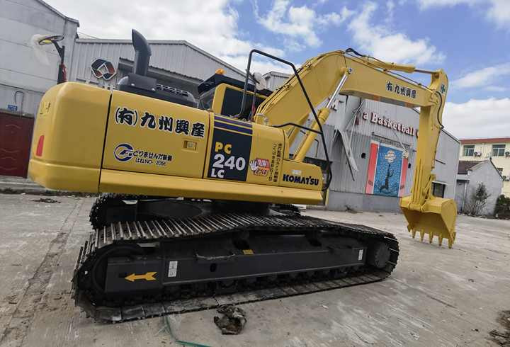 Used Excavator Komatsu PC240LC-8 original Japan Komatsu PC240-8 Digger for Sale - Excavadora de cadenas: foto 2 Used Excavator Komatsu PC240LC-8 original Japan Komatsu PC240-8 Digger for Sale - Excavadora de cadenas: foto 2
