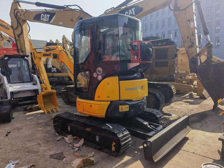 Used excavator Komatsu PC50 Komatsu PC55 PC35 excavator mini escavadora Komatsu on stock - Excavadora de cadenas: foto 4 Used excavator Komatsu PC50 Komatsu PC55 PC35 excavator mini escavadora Komatsu on stock - Excavadora de cadenas: foto 4