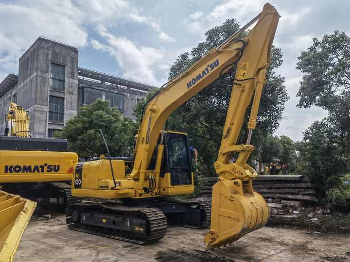 Used hydraulic excavator PC130-7 Cheap Price Komatsu in good condition japan import multifunction in stock for sale - Excavadora de cadenas: foto 4 Used hydraulic excavator PC130-7 Cheap Price Komatsu in good condition japan import multifunction in stock for sale - Excavadora de cadenas: foto 4