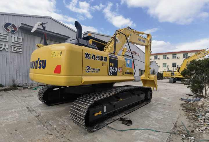 Used original komatsu240-8 24tons hydraulic crawler excavator used crawler excavator Komatsu pc240-8CL - Excavadora de cadenas: foto 4 Used original komatsu240-8 24tons hydraulic crawler excavator used crawler excavator Komatsu pc240-8CL - Excavadora de cadenas: foto 4