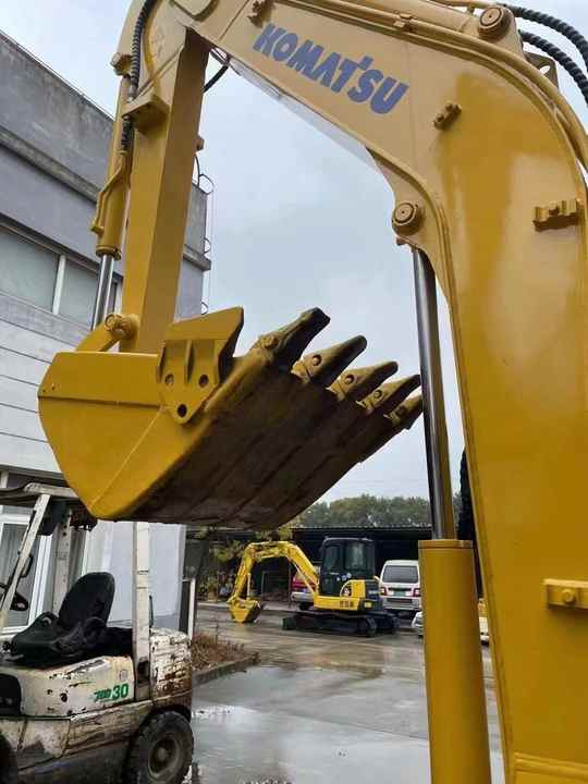 Used original Japan komatsu second hand high quality low price pc35 excavator for sale - Excavadora de cadenas: foto 4 Used original Japan komatsu second hand high quality low price pc35 excavator for sale - Excavadora de cadenas: foto 4