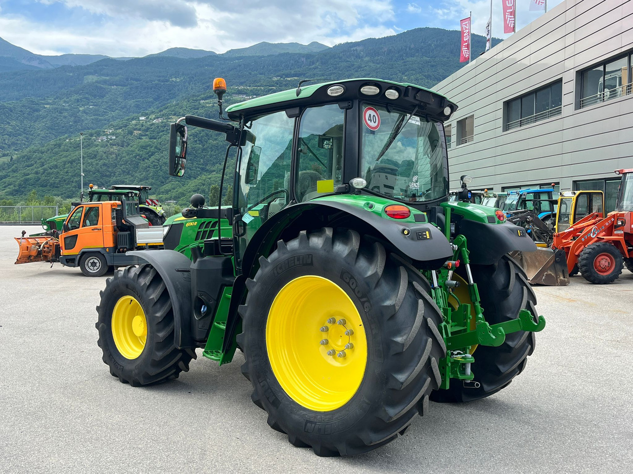 Tractor JOHN DEERE 6130: foto 14