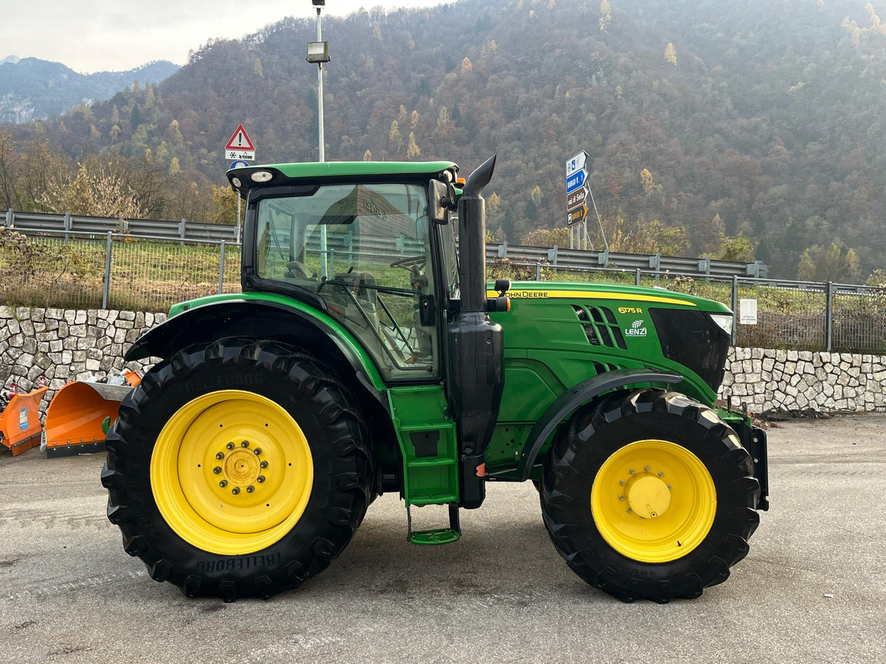 John Deere 6175R - Tractor: foto 5 John Deere 6175R - Tractor: foto 5