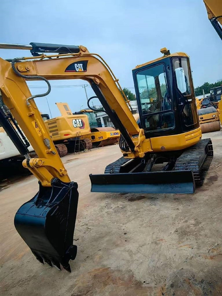 CAT 304 - Miniexcavadora: foto 4 CAT 304 - Miniexcavadora: foto 4