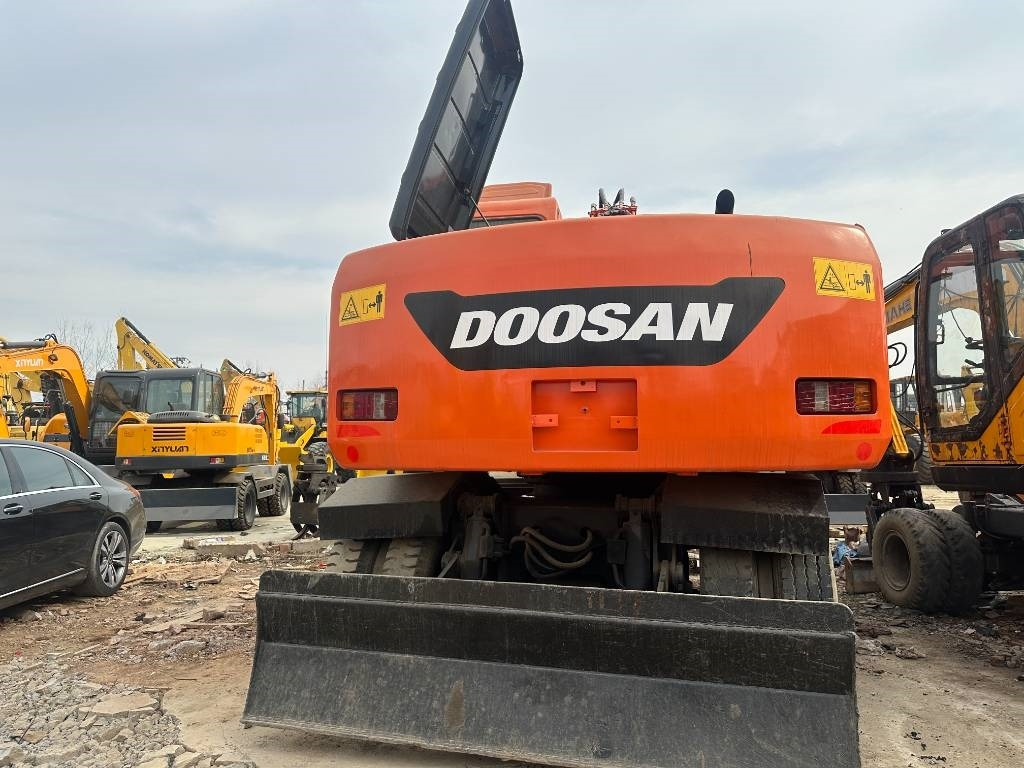 Doosan DH 150 W-7 - Excavadora de ruedas: foto 4 Doosan DH 150 W-7 - Excavadora de ruedas: foto 4