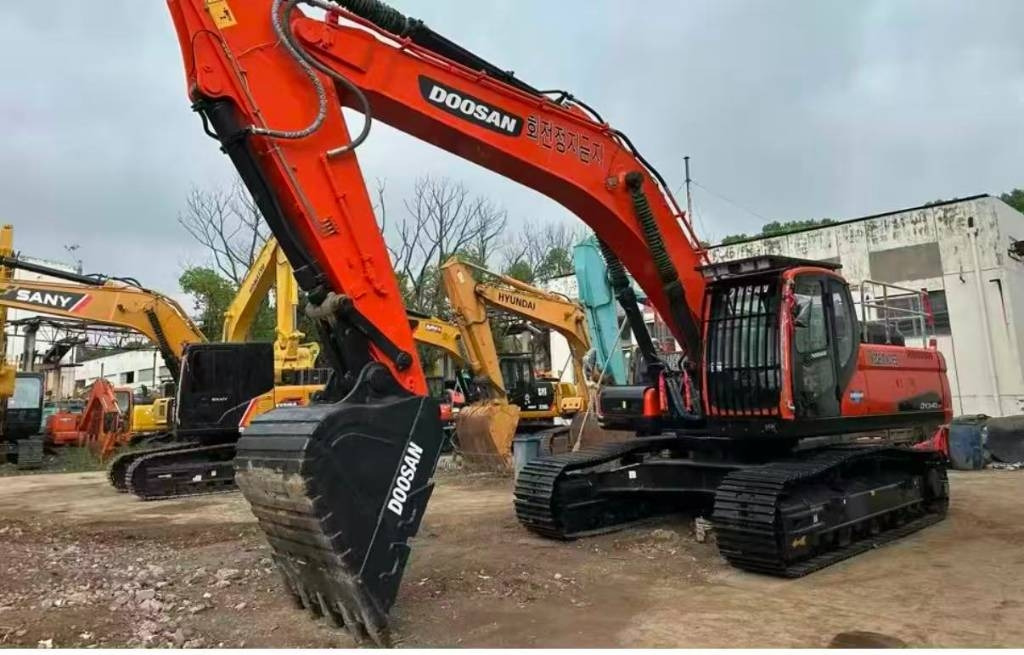 Doosan DX 340 - Excavadora de cadenas: foto 1 Doosan DX 340 - Excavadora de cadenas: foto 1