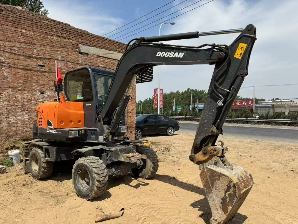 Miniexcavadora Doosan DX 60: foto 7 Miniexcavadora Doosan DX 60: foto 7
