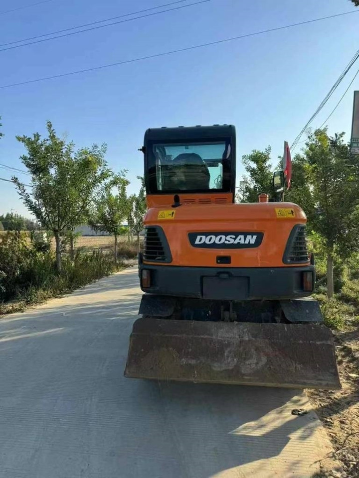 Doosan DX 60 - Miniexcavadora: foto 2 Doosan DX 60 - Miniexcavadora: foto 2