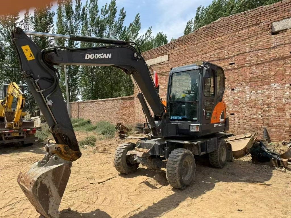 Miniexcavadora Doosan DX 60: foto 9 Miniexcavadora Doosan DX 60: foto 9