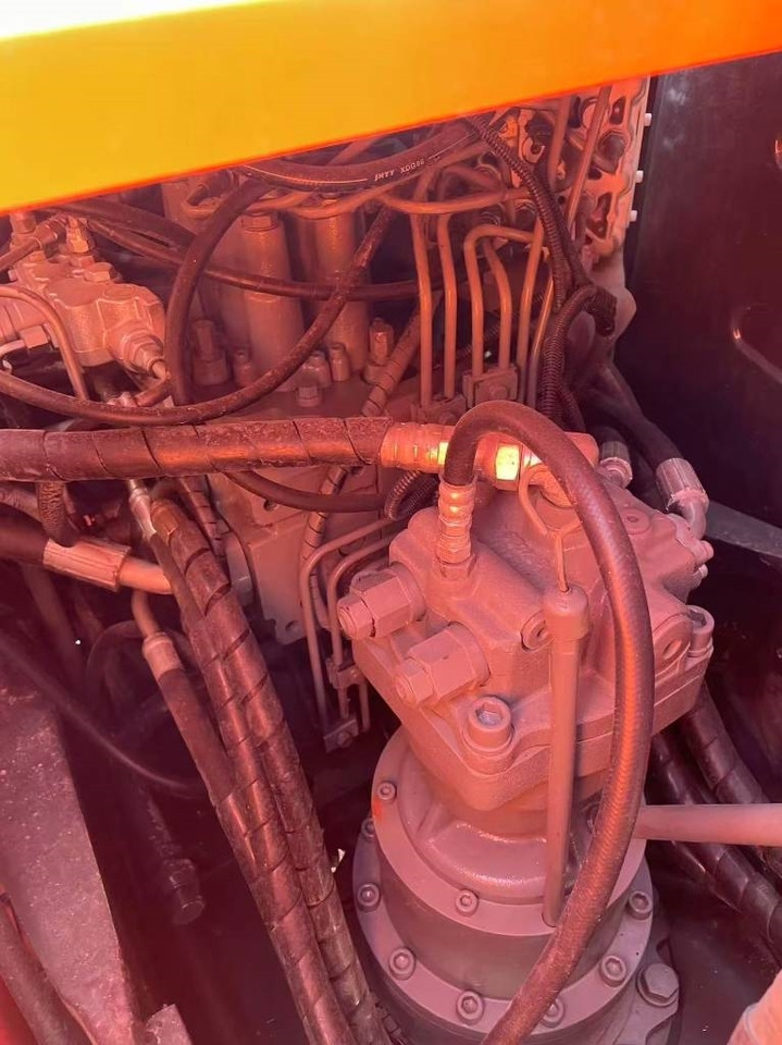 Excavadora de cadenas Hitachi ZX 120: foto 9 Excavadora de cadenas Hitachi ZX 120: foto 9