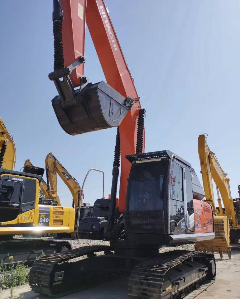 Hitachi ZX 240 - Excavadora de cadenas: foto 1 Hitachi ZX 240 - Excavadora de cadenas: foto 1