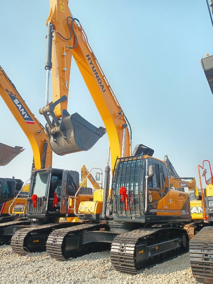 Hyundai 220 - Miniexcavadora: foto 1 Hyundai 220 - Miniexcavadora: foto 1
