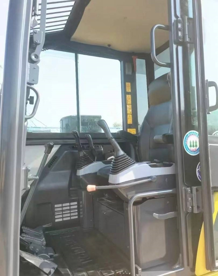 Leasing de Komatsu PC 56  Komatsu PC 56: foto 6